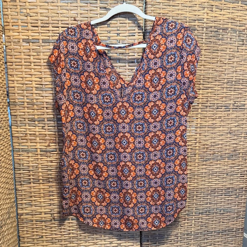 DR2 Multicolor Patchwork V-Neck Blouses 2 for $20 - Picture 3 of 5